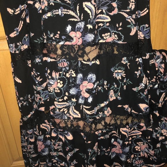 Belle + Sky Floral Maxi Dress - Picture 4 of 8